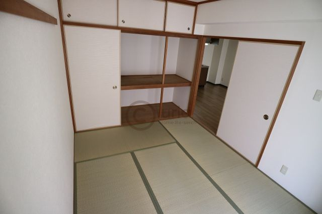 アントレ六甲の居間・リビング