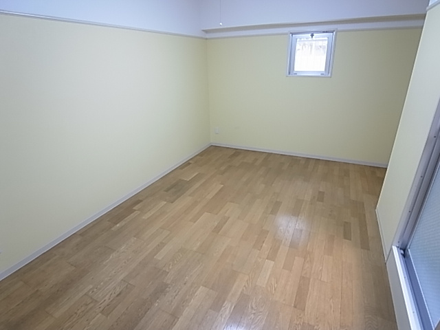 ペルル芦屋の居間・リビング