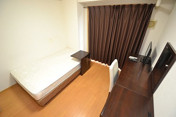 プレサンス神戸三宮の居間・リビング