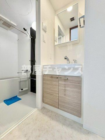 エスリード大須プレシアの独立洗面台