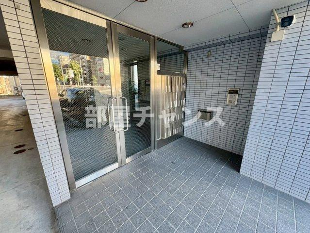 アスティ千種のエントランス