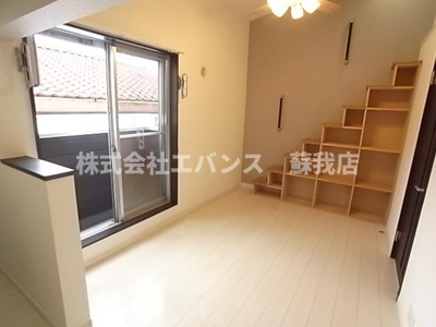 【居間・リビング】 | ロザリーヒル | 使いやすい居間です