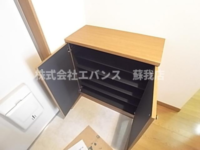 【エントランス】 | エターナⅠ | シューズボックス