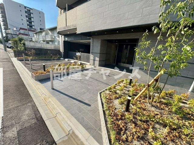 ディアレイシャス名古屋浄心のエントランス