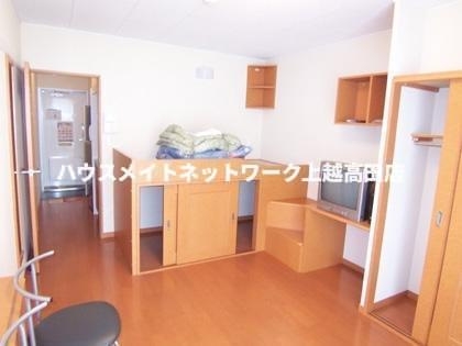 レオパレスフォンターナの洋室|洋室