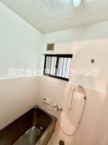 瓢箪山町一戸建のその他|窓