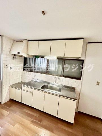 瓢箪山町一戸建のキッチン