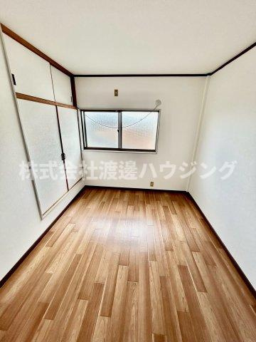 瓢箪山町一戸建の寝室