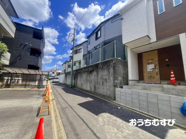 守山区守山225①(全1棟)の前面道路含む現地写真
