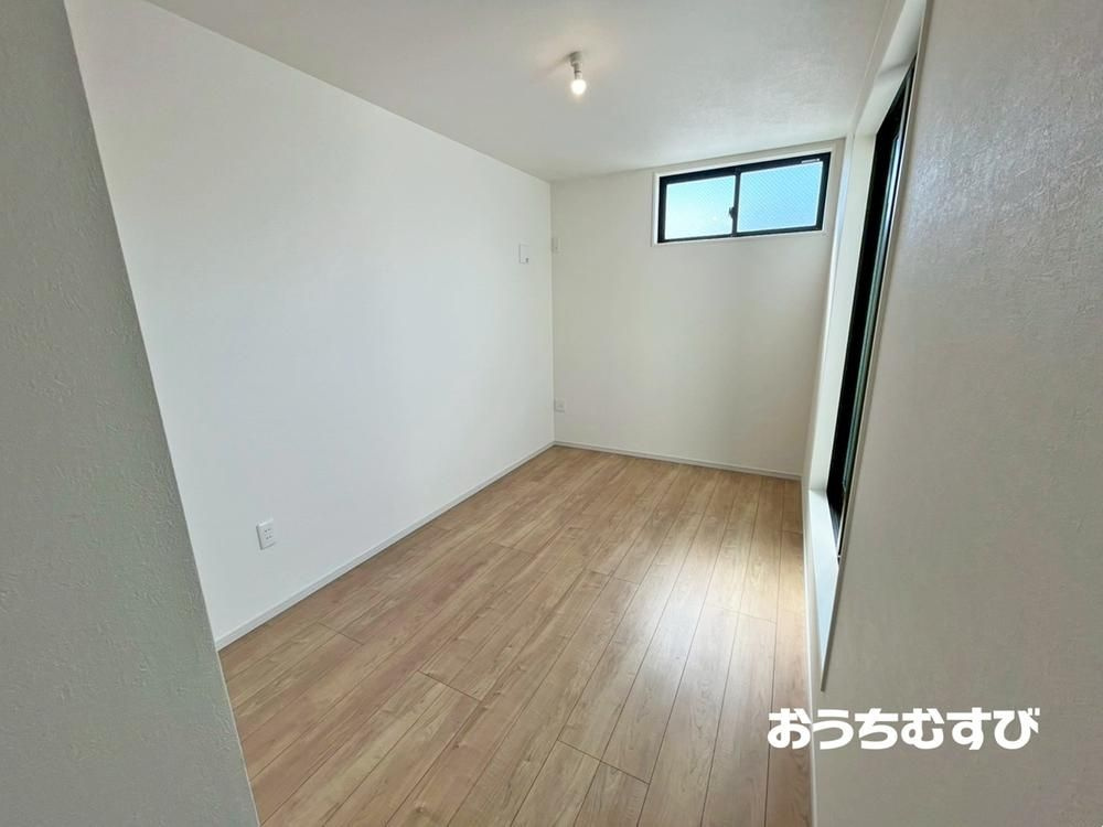 北区上飯田南町3丁目(全1棟)の洋室