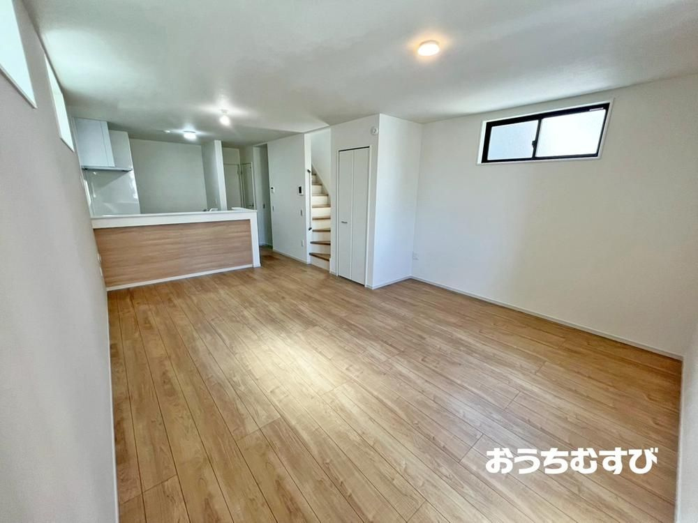 北区上飯田南町3丁目(全1棟)の居間・リビング