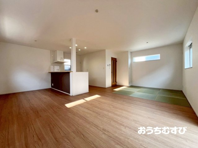 春日井市坂下町第6（全1棟）の居間・リビング