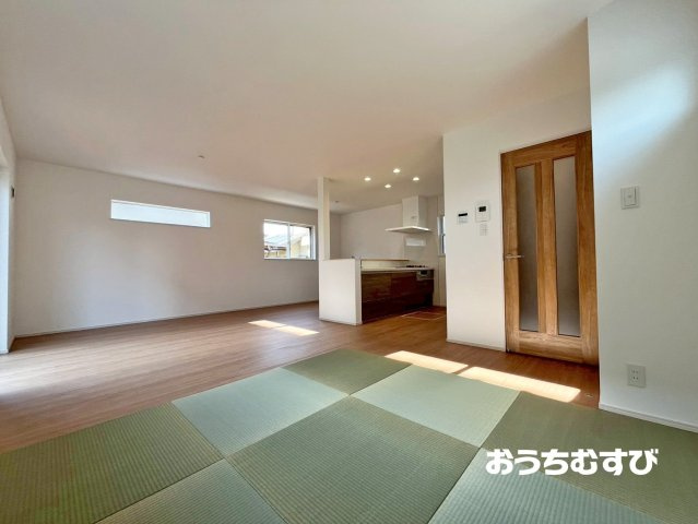 春日井市坂下町第6（全1棟）の居間・リビング