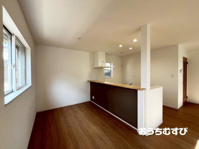 春日井市坂下町第6（全1棟）の居間・リビング