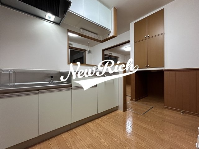 伊勢崎市赤堀今井町２丁目のアパートの居間・リビング