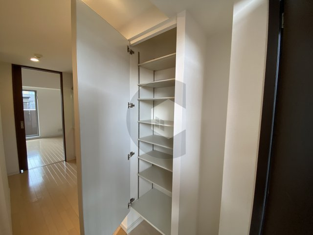 レガーロ布施の収納