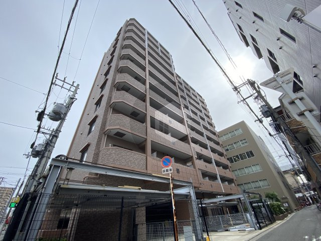 レガーロ布施の外観