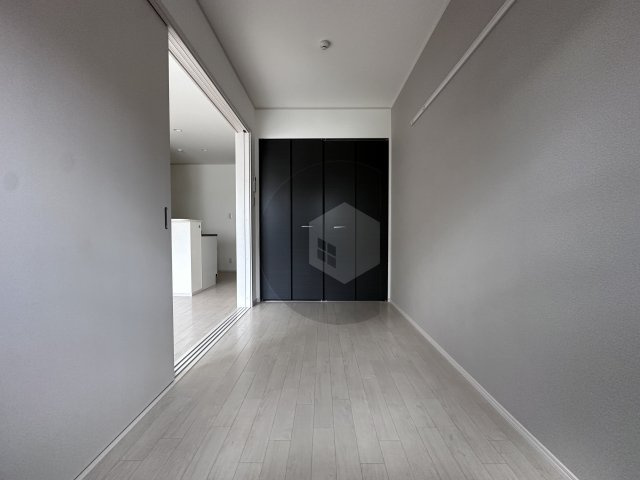 エマイユ鴻池の洋室