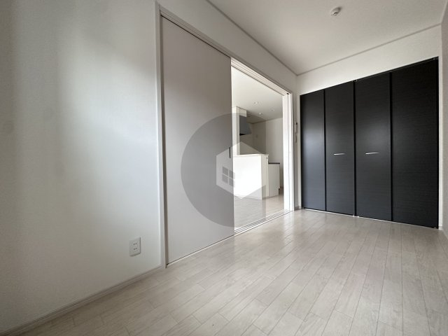 エマイユ鴻池の洋室