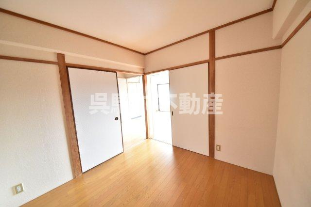 小柴クリーニングマンションの居間・リビング