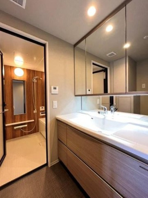 【洗面所】 | レ・ジェイド高槻南松原Ｂｒｉｇｈｔ