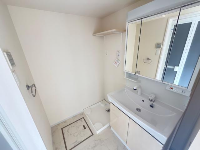 ウィスタリアの洗面所|洗面