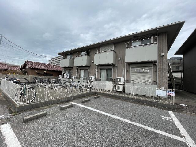 千葉市稲毛区穴川２丁目のアパートの外観