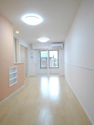 茜タニエールＡの居間・リビング|ゆったり過ごせるリビングです