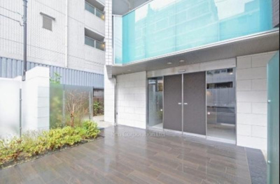 【エントランス】 | べラスウィータ原宿