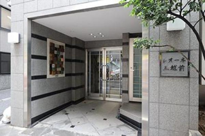 【エントランス】 | レオーネ三越前