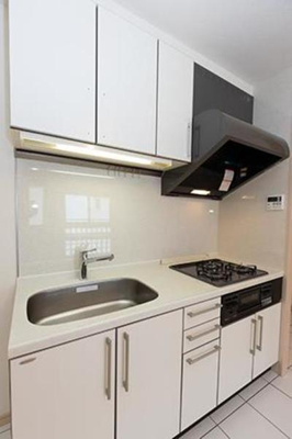 【キッチン】 | レオーネ三越前