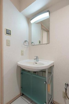 【洗面所】 | レオーネ三越前