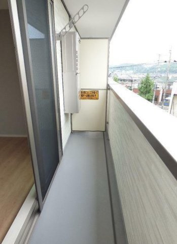 【バルコニー】