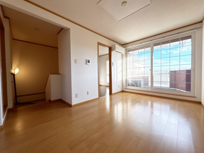 【居間・リビング】 | ブリッサ日高Ⅱ