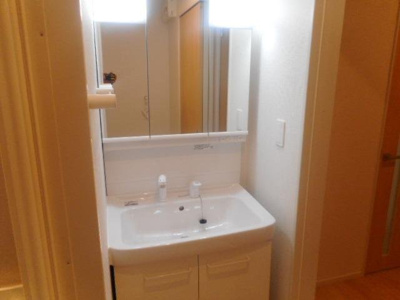 【独立洗面台】 | カーサ・ラーナ・サラⅡ