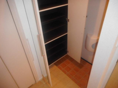 【玄関】 | カーサ・ラーナ・サラⅡ