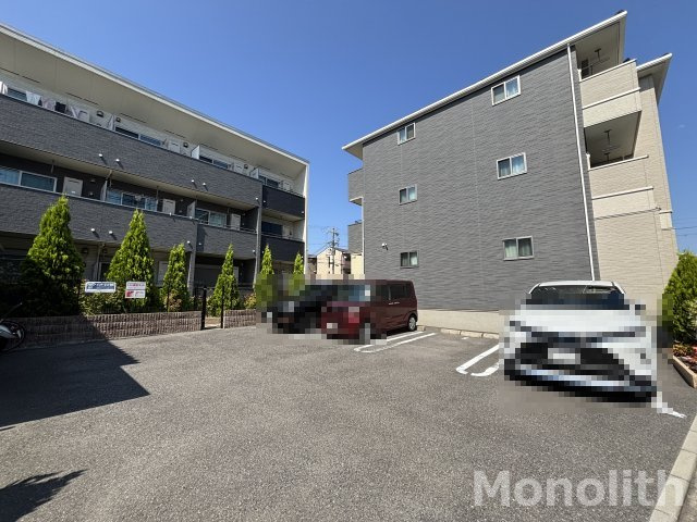 リアン鳳の駐車場