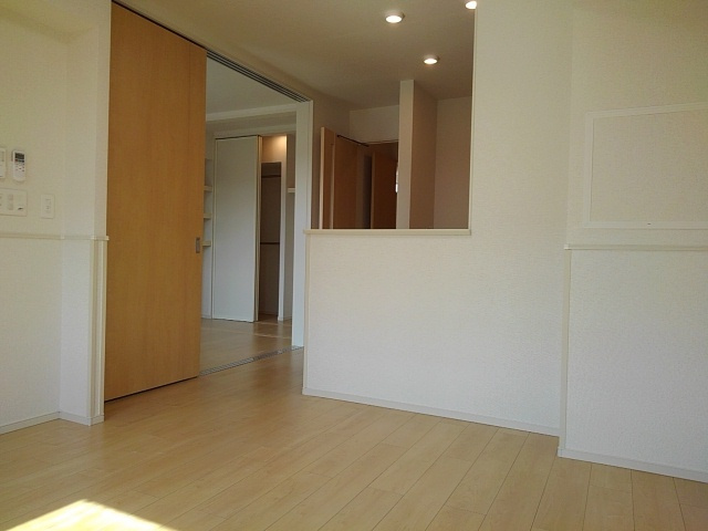 リアン鳳の居間・リビング