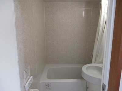 【シャワールーム】 | セレクション寄宮Ⅱ | ※写真は別のお部屋を使用しています。