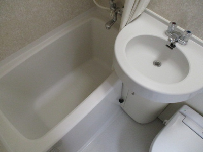 【シャワールーム】 | セレクション寄宮Ⅱ | ※写真は別のお部屋を使用しています。