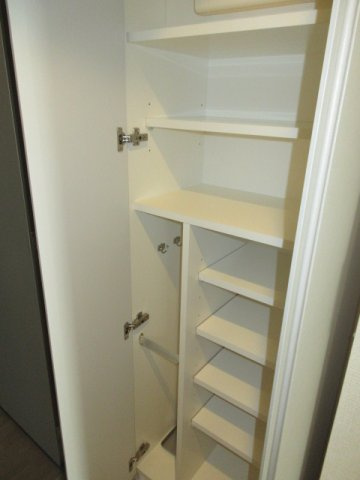 ディアレイシャス西武柳沢の収納