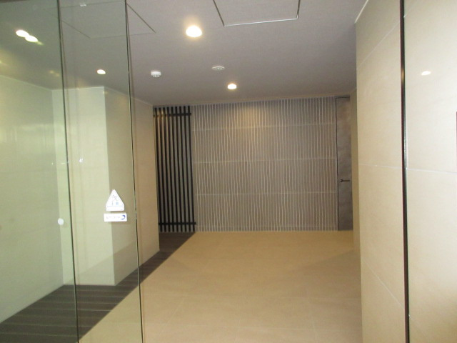 ディアレイシャス西武柳沢のロビー