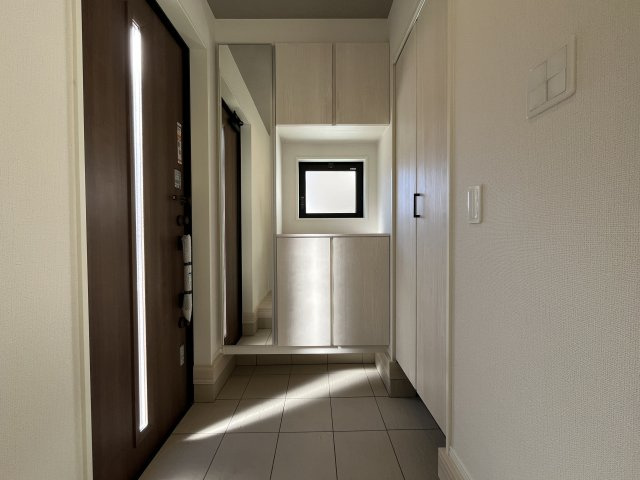 『八王子市新築戸建て』八王子市元八王子町2-839【仲介手数料無料】の玄関|～仲介手数料無料☆八王子ひなた不動産～　八王子市元八王子町　新築戸建て