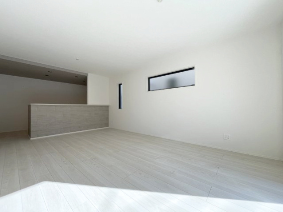 『八王子市新築戸建て』八王子市元八王子町2-839【仲介手数料無料】の居間・リビング|～仲介手数料無料☆八王子ひなた不動産～　八王子市元八王子町　新築戸建て