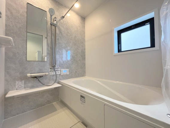 『八王子市新築戸建て』八王子市元八王子町2-839【仲介手数料無料】の浴室|～仲介手数料無料☆八王子ひなた不動産～　八王子市元八王子町　新築戸建て