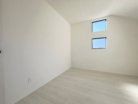 『八王子市新築戸建て』八王子市元八王子町2-839【仲介手数料無料】の洋室|～仲介手数料無料☆八王子ひなた不動産～　八王子市元八王子町　新築戸建て