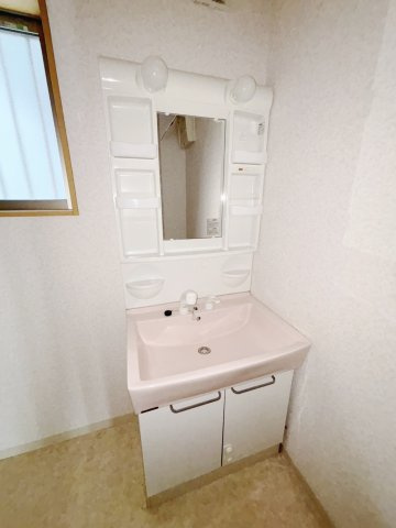 梶山貸家の独立洗面台