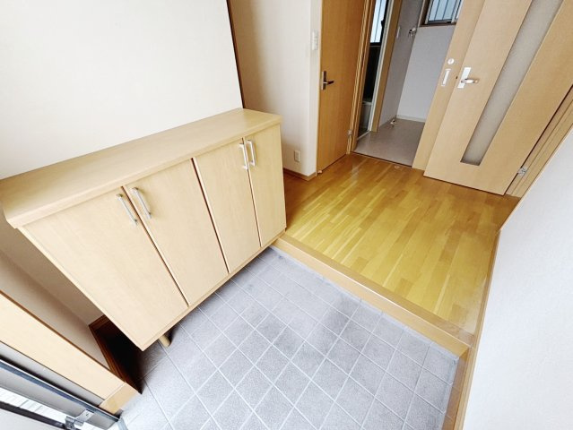 梶山貸家の玄関