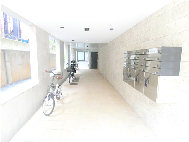 ザ・プレイス中馬込のエントランス|エントランス　オートロック