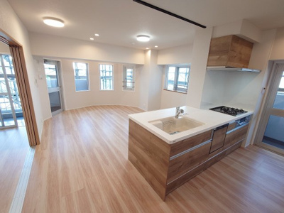 【居間・リビング】 | ドゥ・マテール穴生（C-22）